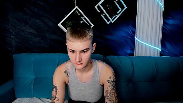 LindaBryantt online show from March 2025 03:11:01 AM