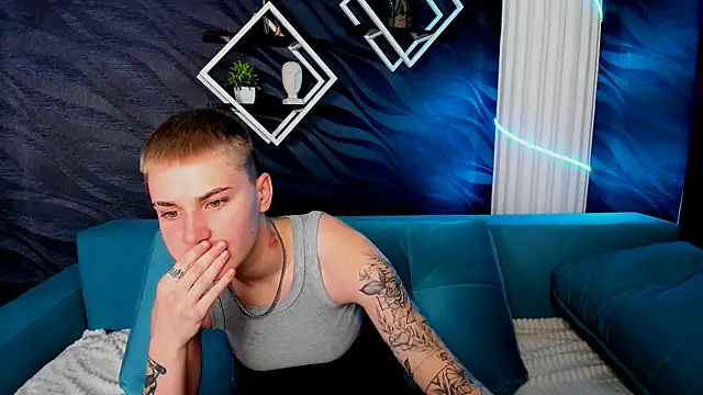 LindaBryantt online show from March 2025 06:14:02 AM