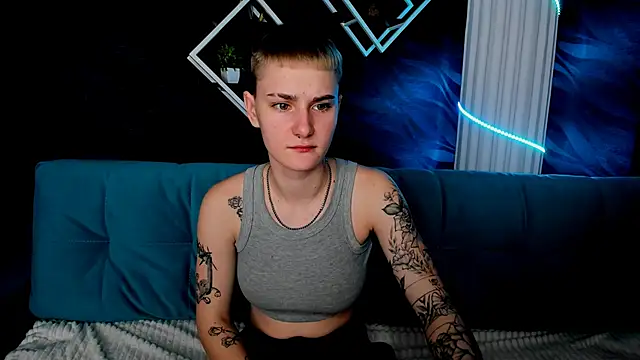 LindaBryantt online show from March 2025 04:51:02 AM