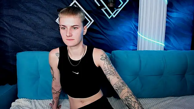 LindaBryantt online show from March 2025 06:37:01 AM