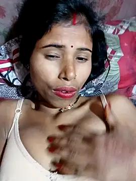 Miss triha online show from February 2025 08:00:01 PM