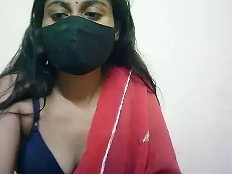 Snapshot of Rubi-Ji chatting on February 2025 10:33:01 PM Rubi-Ji online show from February 2025 10:33:01 PM