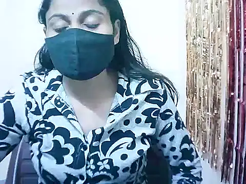 Snapshot of Rubi-Ji chatting on February 2025 03:52:01 PM Rubi-Ji online show from February 2025 03:52:01 PM