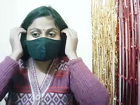 Snapshot of Rubi-Ji chatting on February 2025 05:18:02 PM Rubi-Ji online show from February 2025 05:18:02 PM