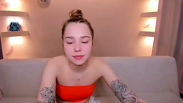 YourMegan online show from November 2025 08:07:01 PM