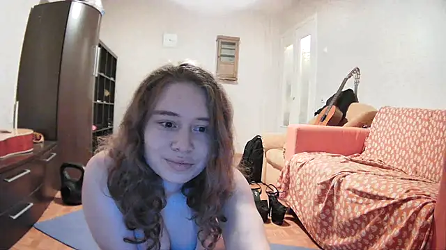 Snapshot of girliemilk chatting on March 2025 05:57:01 PM girliemilk online show from March 2025 05:57:01 PM