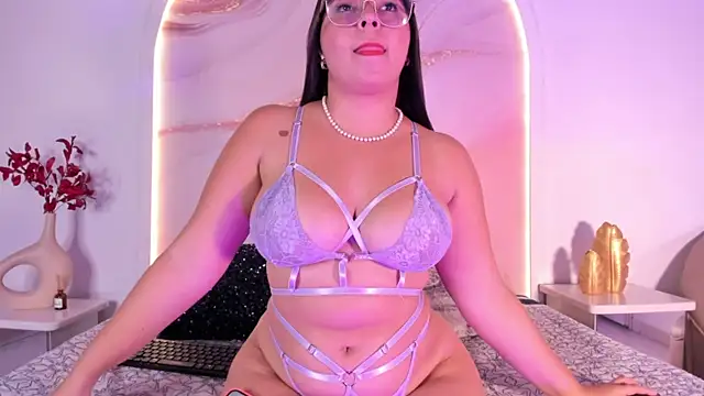Snapshot of Sofii_Lopezz chatting on February 2025 11:44:02 AM Sofii Lopezz online show from February 2025 11:44:02 AM