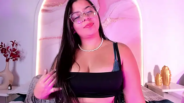 Snapshot of Sofii_Lopezz chatting on February 2025 05:50:01 PM Sofii Lopezz online show from February 2025 05:50:01 PM