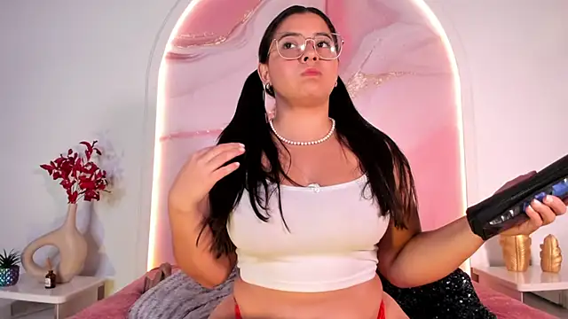 Snapshot of Sofii_Lopezz chatting on February 2025 11:20:02 AM Sofii Lopezz online show from February 2025 11:20:02 AM