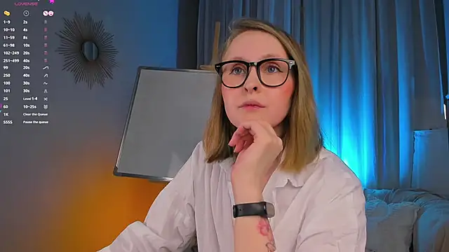 Snapshot of Agatha_Mott chatting on March 2025 10:50:01 AM Agatha Mott online show from March 2025 10:50:01 AM