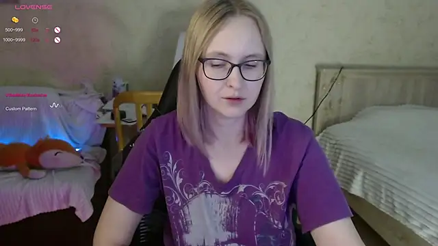 Snapshot of Agatha_Mott chatting on October 2025 05:04:02 AM Agatha Mott online show from October 2025 05:04:02 AM