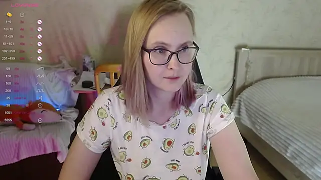 Snapshot of Agatha_Mott chatting on October 2025 03:07:02 AM Agatha Mott online show from October 2025 03:07:02 AM