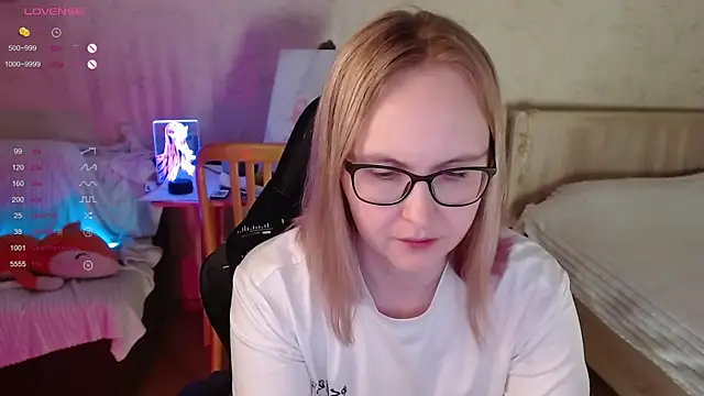 Snapshot of Agatha_Mott chatting on November 2025 03:07:01 AM Agatha Mott online show from November 2025 03:07:01 AM