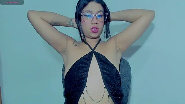 Eli clark  online show from September 2025 12:34:01 AM