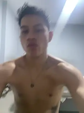 Maxhotmen online show from February 2025 09:04:01 AM