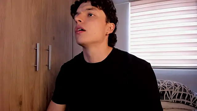 Mastrangelo xxx online show from December 2025 09:09:02 PM