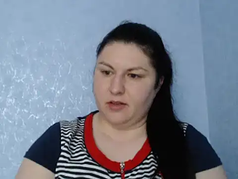 KiraSwee online show from September 2025 03:14:01 PM