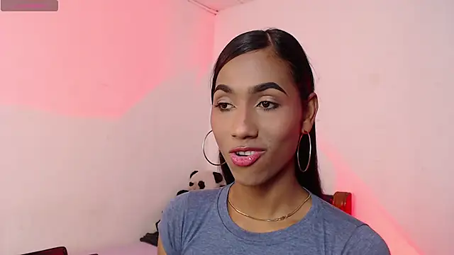 Alissemasiel online show from December 2025 07:29:02 PM