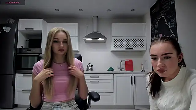 lisenok online show from June 2026 09:16:02 PM