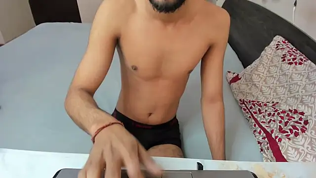 Queen Couple online show from January 2026 06:28:02 AM