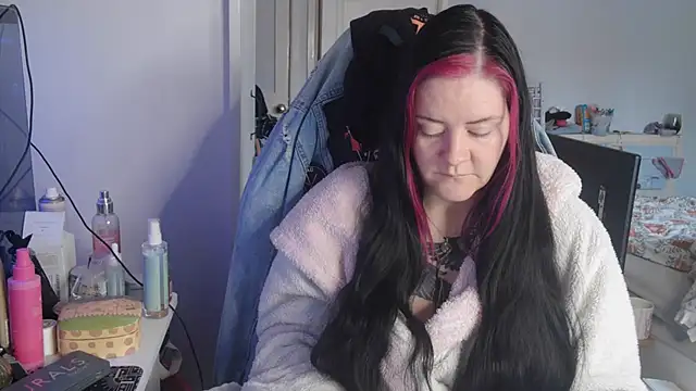 Snapshot of AureliaXOX chatting on October 2025 08:59:01 AM AureliaXOX online show from October 2025 08:59:01 AM