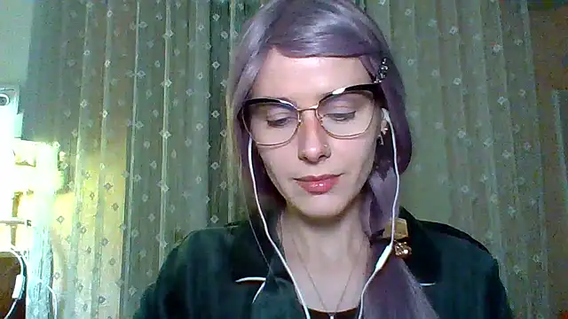 LuminousLady online show from February 2025 08:18:01 PM