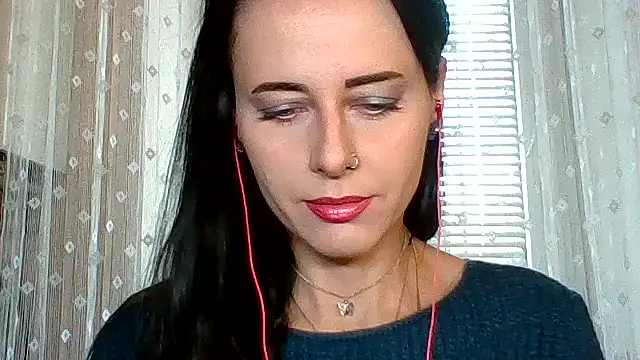 LuminousLady online show from October 2025 02:07:01 PM