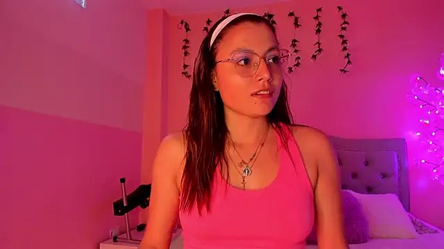 littletammy4u  online show from October 2025 12:58:01 PM