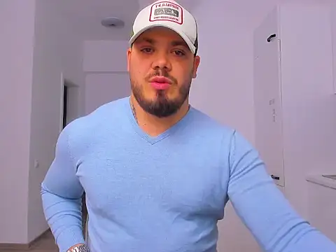 ZackMasterss online show from November 2025 11:29:01 PM