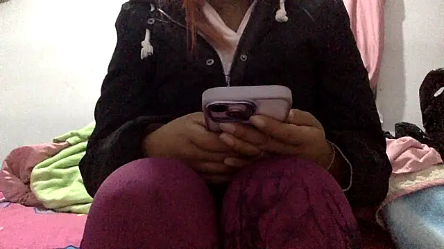 sharonlopez9611 online show from November 2025 02:45:02 AM