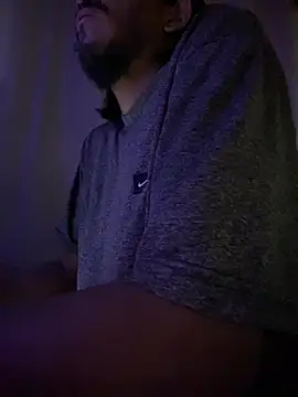 Mineirinho043 online show from March 2026 12:17:02 AM