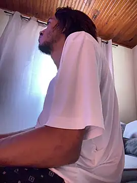 Mineirinho043 online show from April 2026 02:17:02 PM