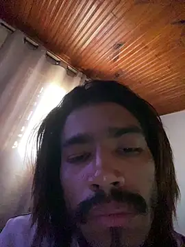 Mineirinho043 online show from June 2026 07:31:01 PM