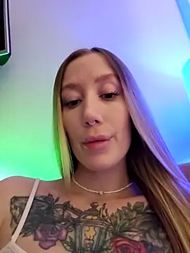 Snapshot of Pussy_Drive03 chatting on February 2025 10:40:02 AM Pussy Drive03 online show from February 2025 10:40:02 AM