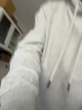 Celine Roxelle online show from December 2025 11:16:02 AM