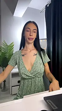 Snapshot of Celine_Roxelle chatting on July 2026 05:50:02 PM Celine Roxelle online show from July 2026 05:50:02 PM