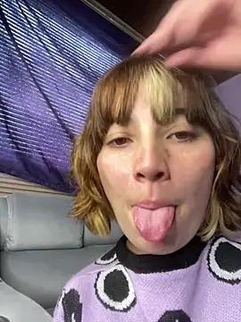 Maggie Geller online show from February 2025 04:37:02 PM