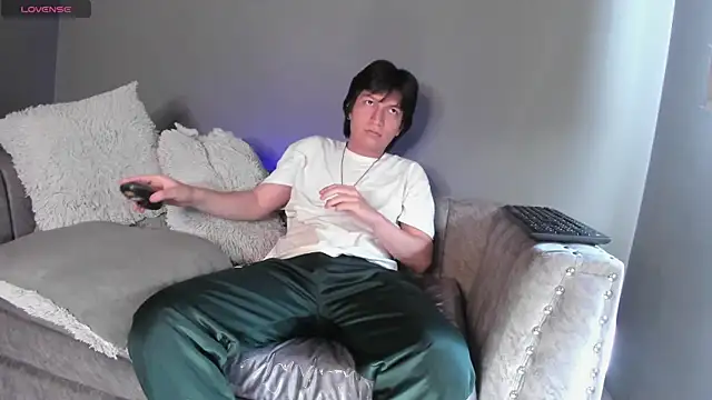 Snapshot of Golden-Boyy chatting on March 2025 02:55:01 PM Golden-Boyy online show from March 2025 02:55:01 PM