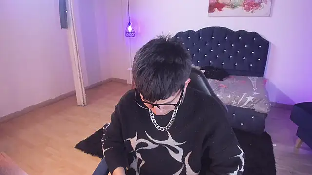 Snapshot of Golden-Boyy chatting on September 2025 03:19:01 AM Golden-Boyy online show from September 2025 03:19:01 AM