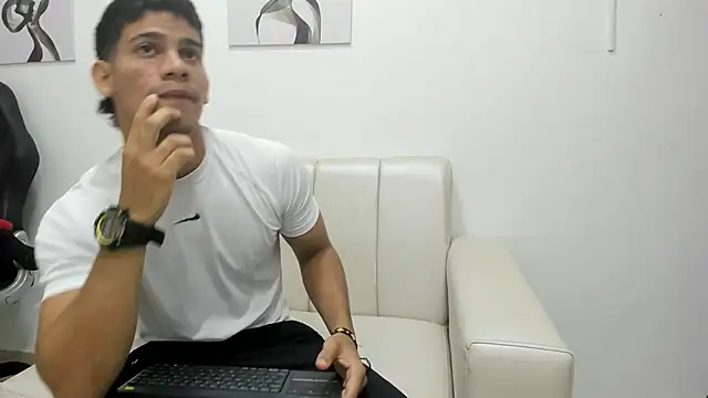 Snapshot of ANDRES_STUD chatting on September 2025 04:25:01 AM ANDRES STUD online show from September 2025 04:25:01 AM