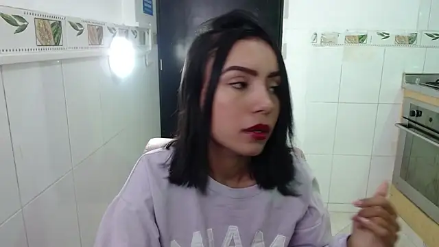 Snapshot of julieta_fn chatting on February 2026 03:08:01 PM julieta fn online show from February 2026 03:08:01 PM