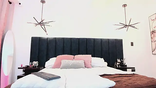 nattashaa7 online show from March 2025 05:49:02 PM