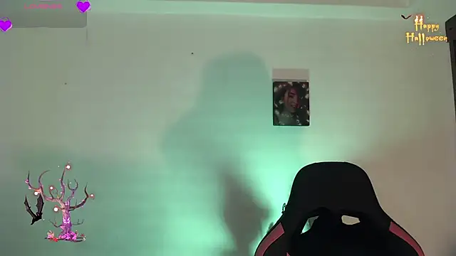 Snapshot of alaia_sweetxxx chatting on October 2025 01:17:01 AM alaia sweetxxx online show from October 2025 01:17:01 AM