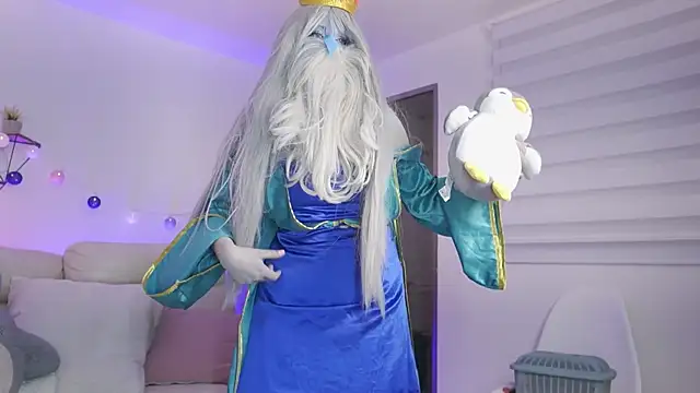 Neekito  online show from October 2025 08:43:01 PM