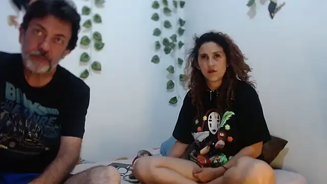 jeans and emma online show from March 2025 01:58:01 AM