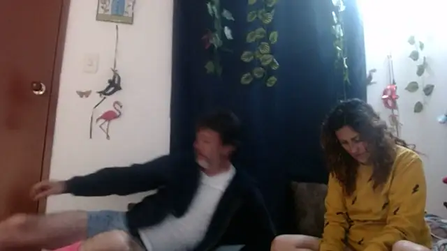 jeans and emma online show from March 2025 12:27:02 AM