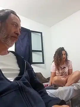 jeans and emma online show from September 2025 01:40:02 AM