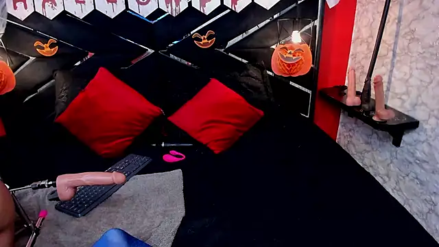 IVISBOUNCYASS online show from October 2025 01:34:01 PM