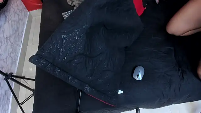 IVISBOUNCYASS online show from February 2026 12:47:02 PM