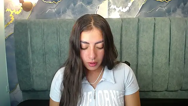 Snapshot of Emmaa_dia chatting on October 2025 03:00:01 PM Emmaa dia online show from October 2025 03:00:01 PM